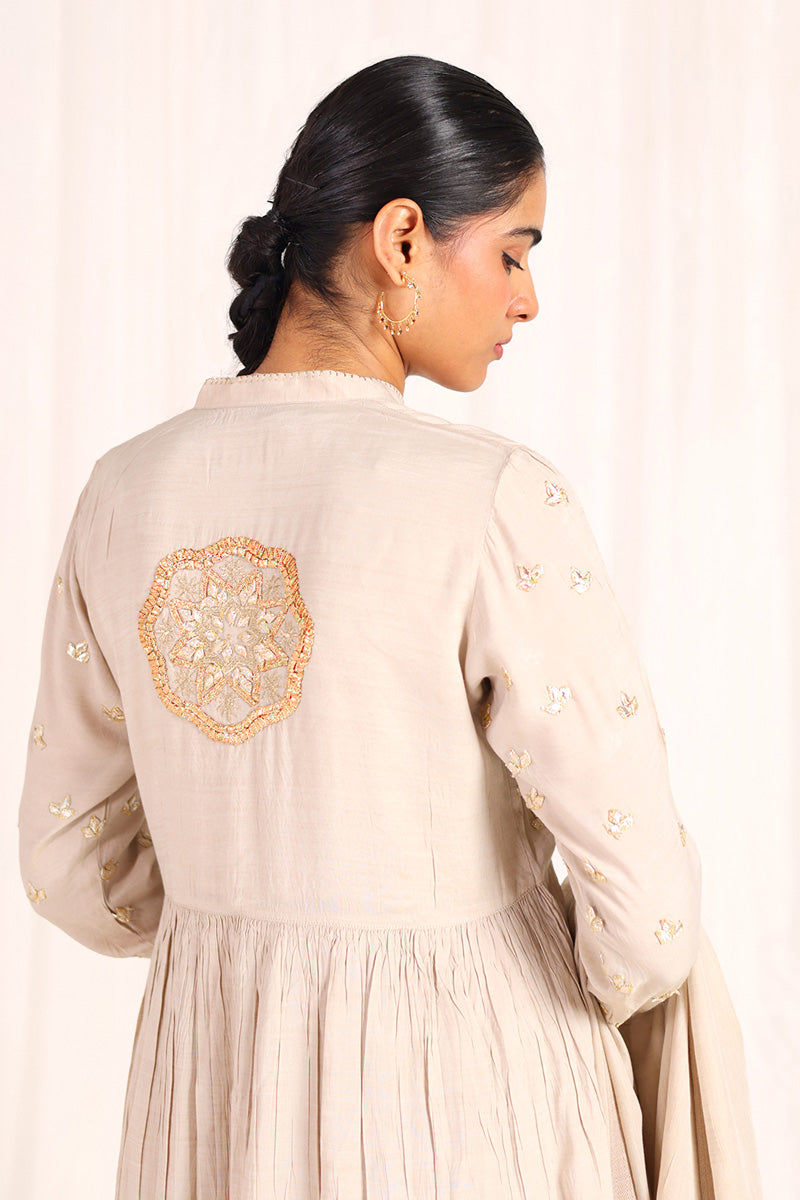 Zareen Gota Grace Suit
