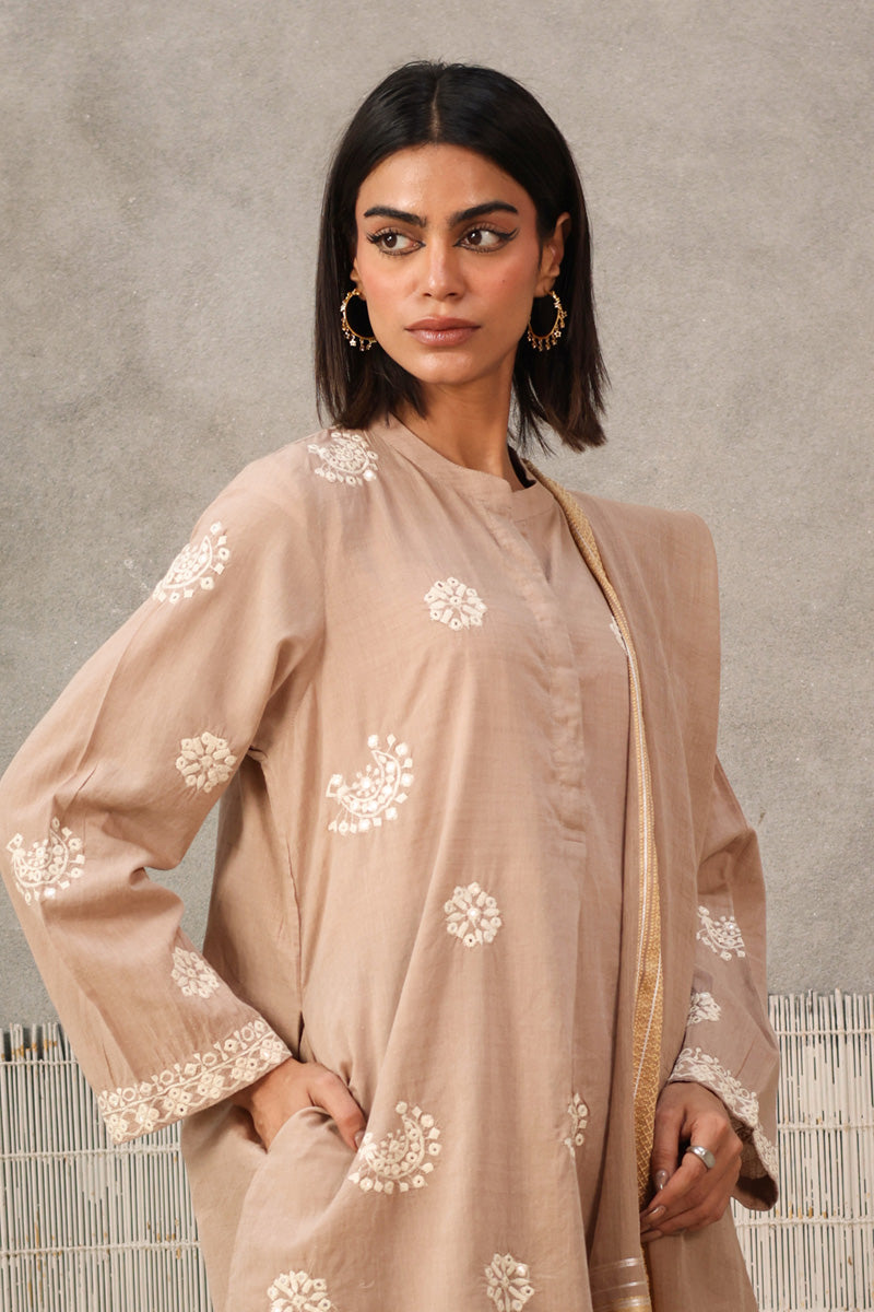 Aina Mehroz Duo