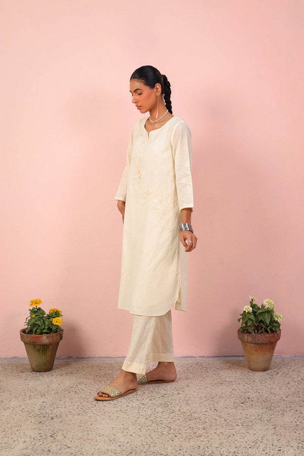 Nureh White Mirage Ensemble