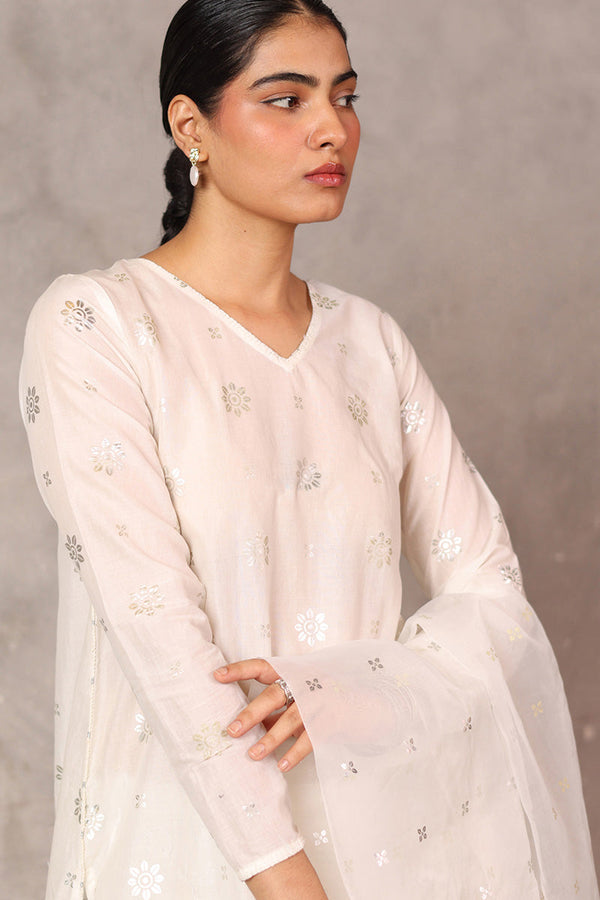 Husna Zarnigar 3 Piece Suit