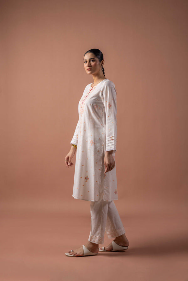 Whispers Of Jacquard Ensemble