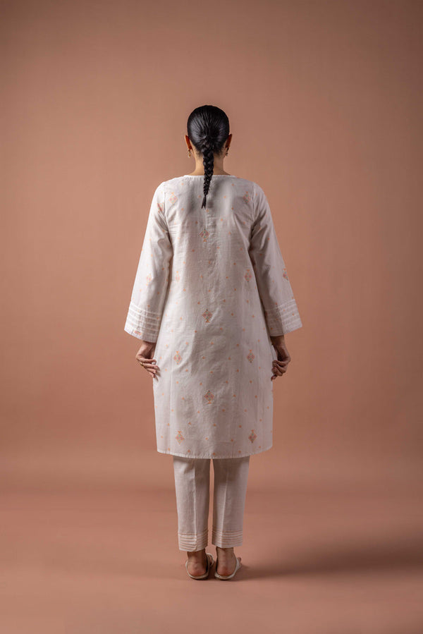 Whispers Of Jacquard Ensemble