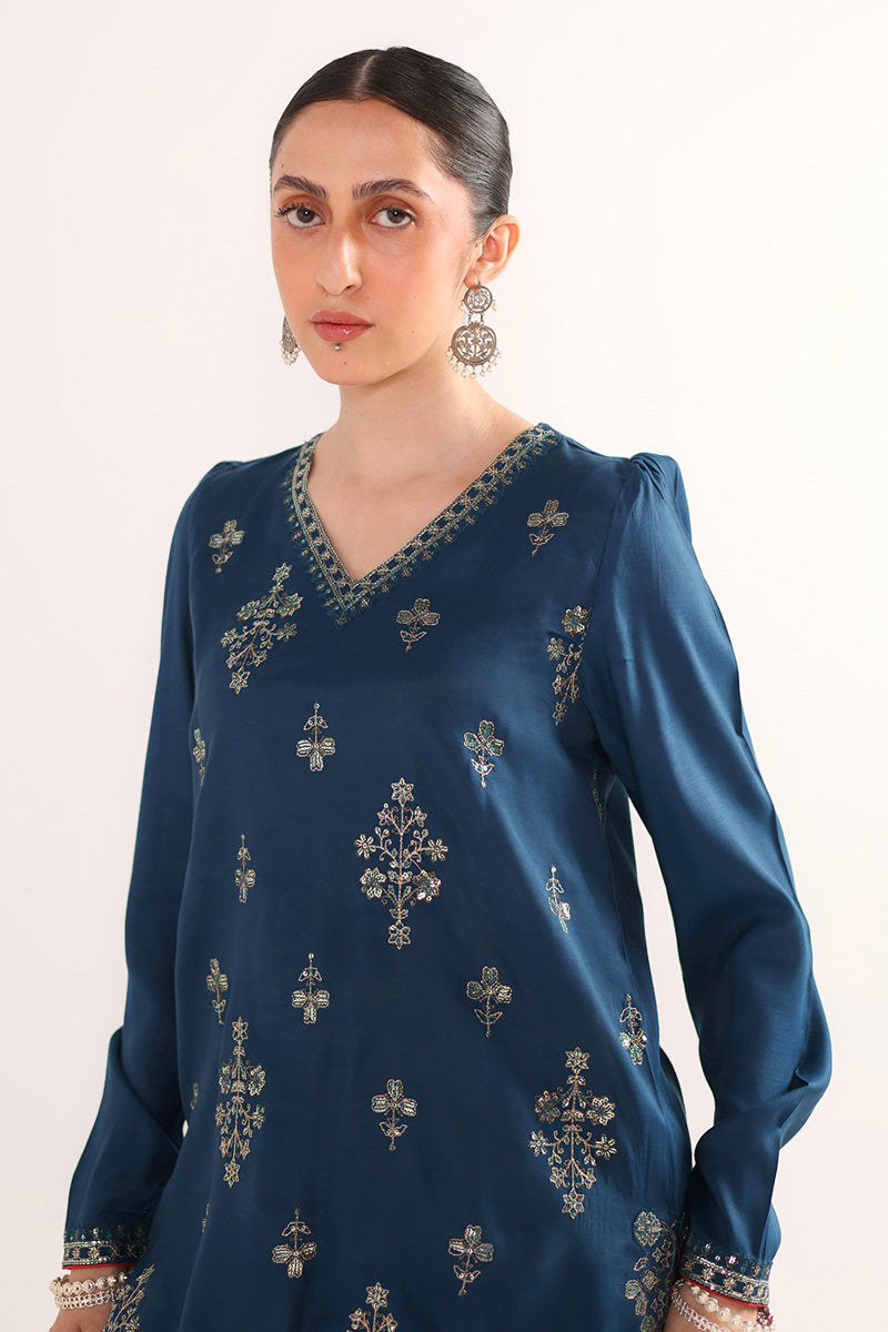 Ronak-e-Gulastari Suit