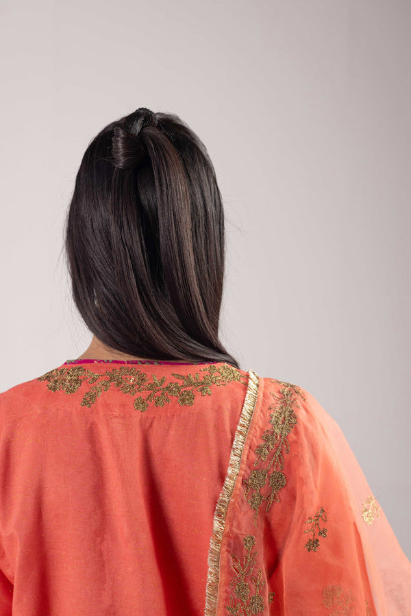 Hues of Red Golden Weave 3 Piece