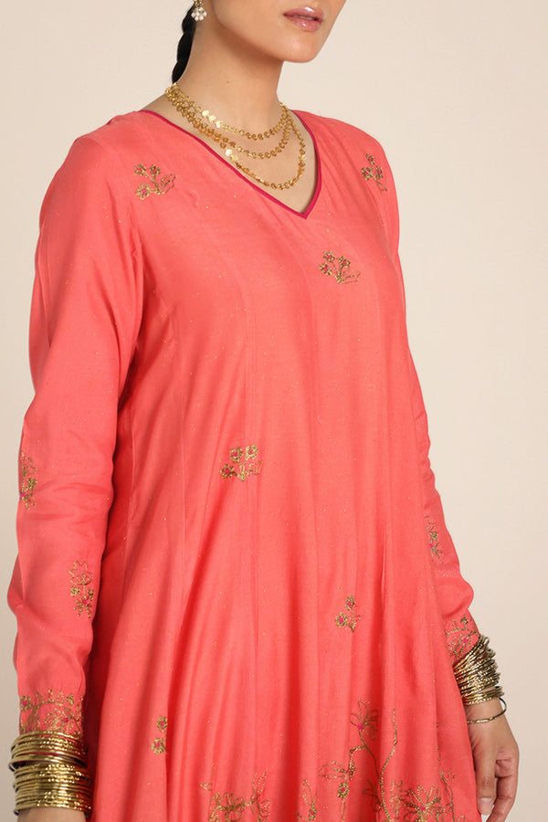 Hues of Red Gilded Flare Ensemble