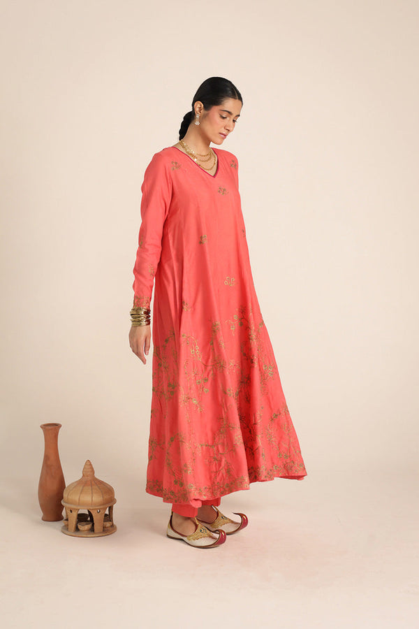 Hues of Red Gilded Flare Ensemble