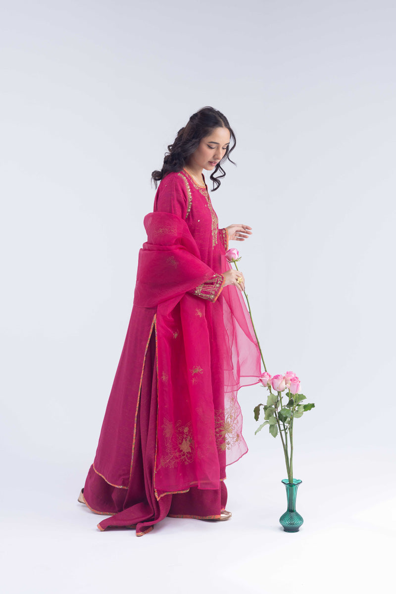 Hues of Red Signature 3-Piece Suit