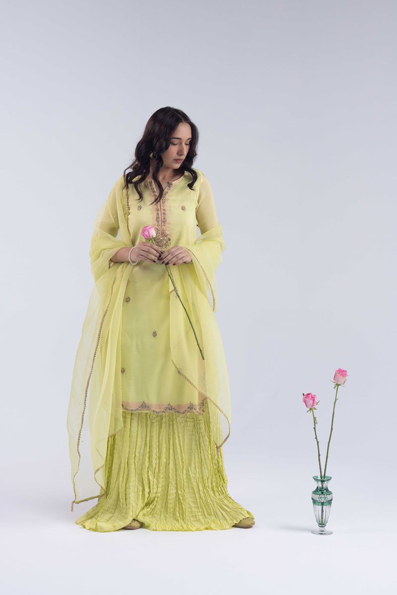Mahrani Naqsh-e-Zar 3 Piece Suit