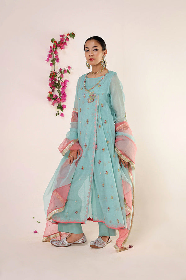 Mahrani Opulent Ensemble