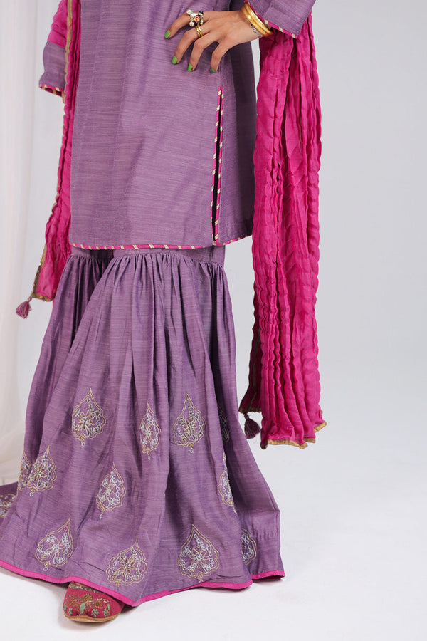 Shoukh Rang 3 Piece Gharara Set