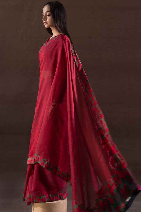 Golden Rose Opulent Saree