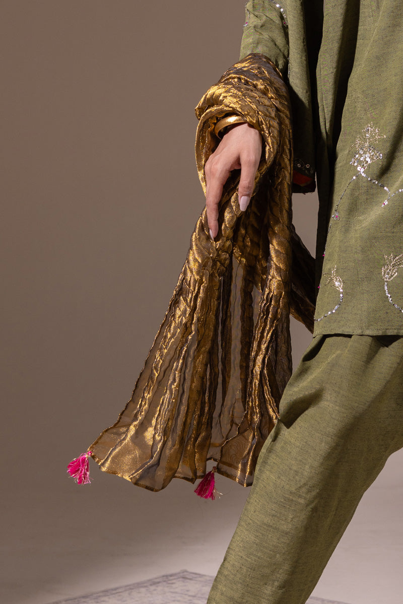 Shoukh Rang Gilded Dupatta