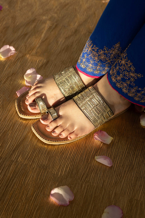 Nawabi Tilla Juti