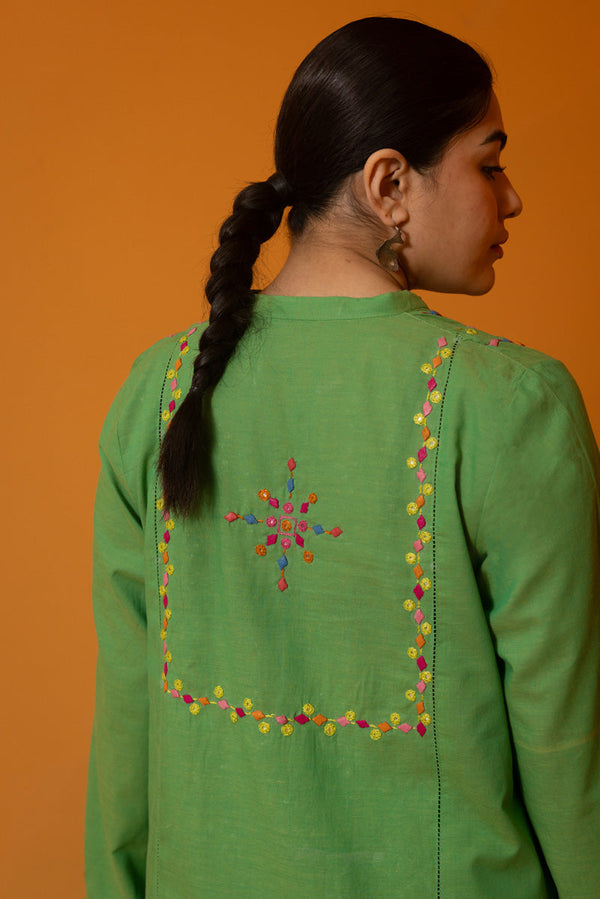 Hand-Crafted Tukri Set