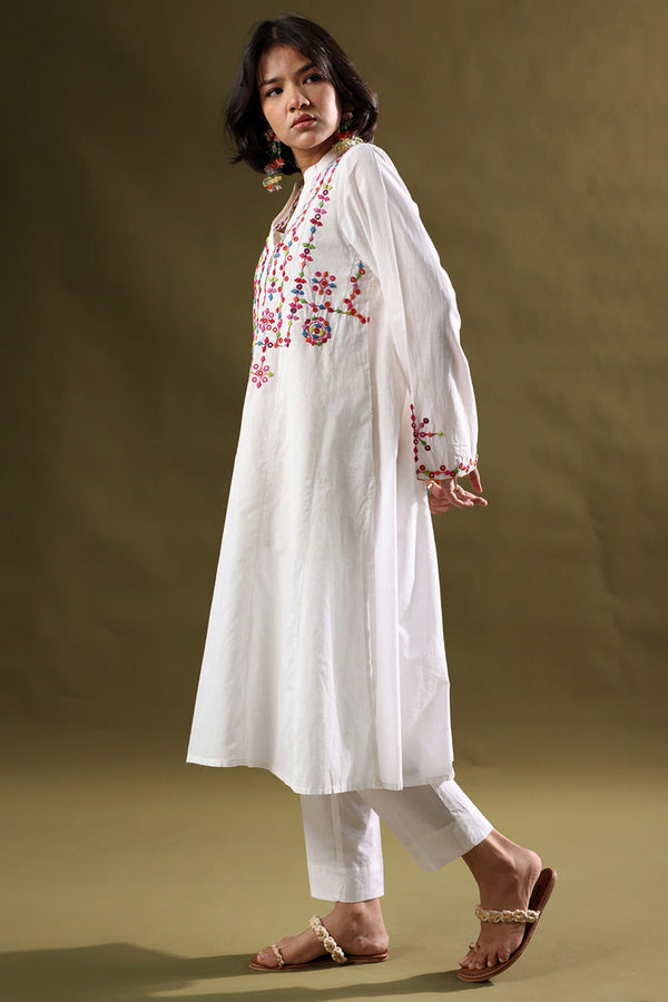 Hand-Crafted Tukri Set