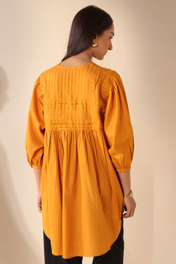 Color Waves Pleated Top