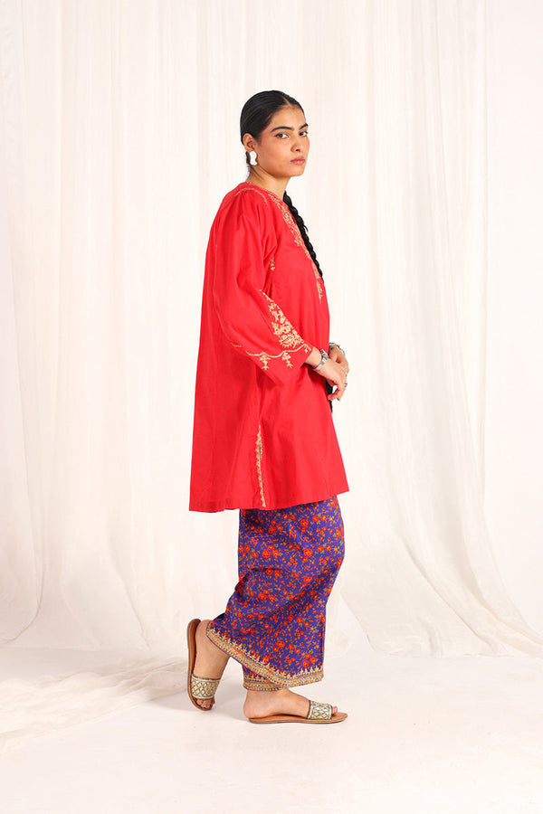 Gilded Glam Gold Thread Ensemble