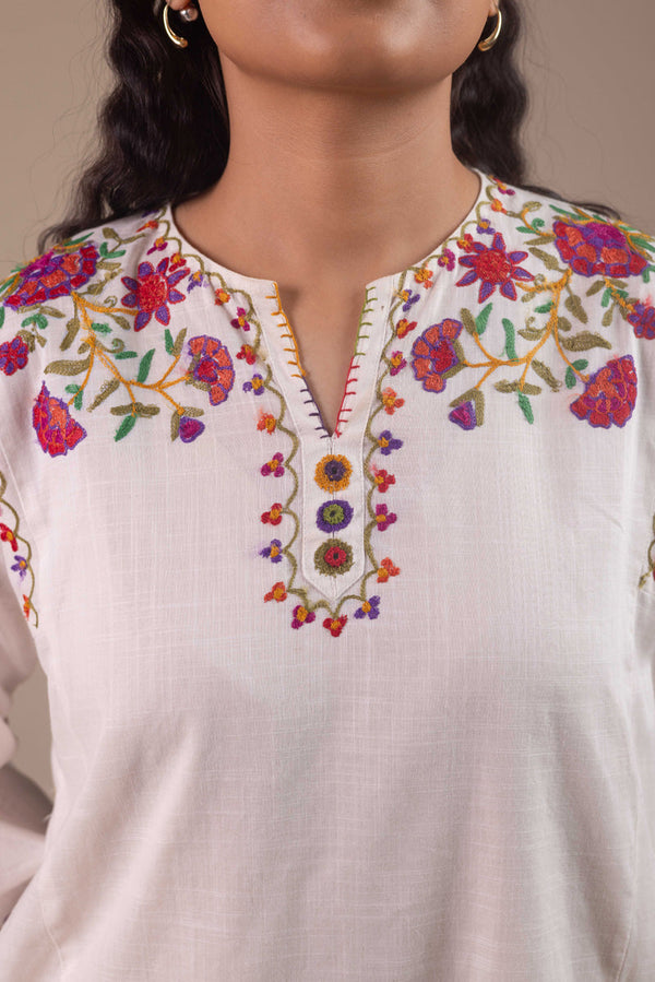 Rangeen Qissay Embroidered Set