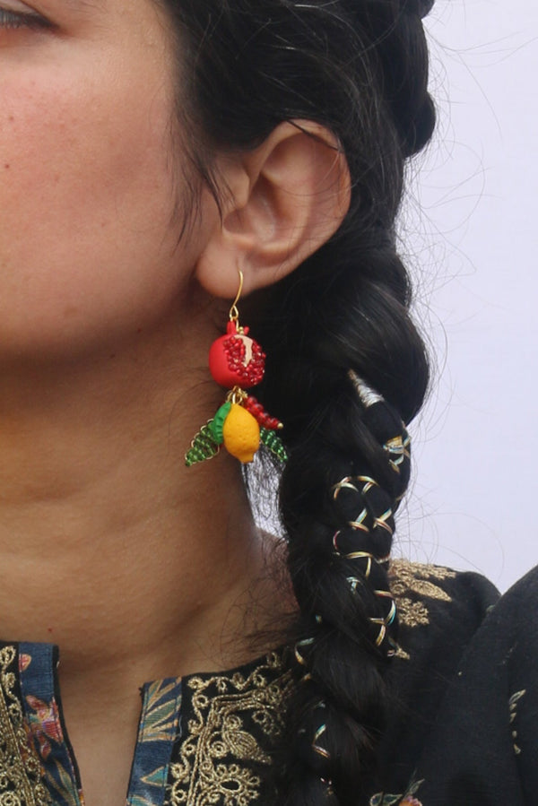 Anaar Aur Nimbu Beaded Earrings