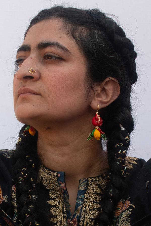 Anaar Aur Nimbu Beaded Earrings