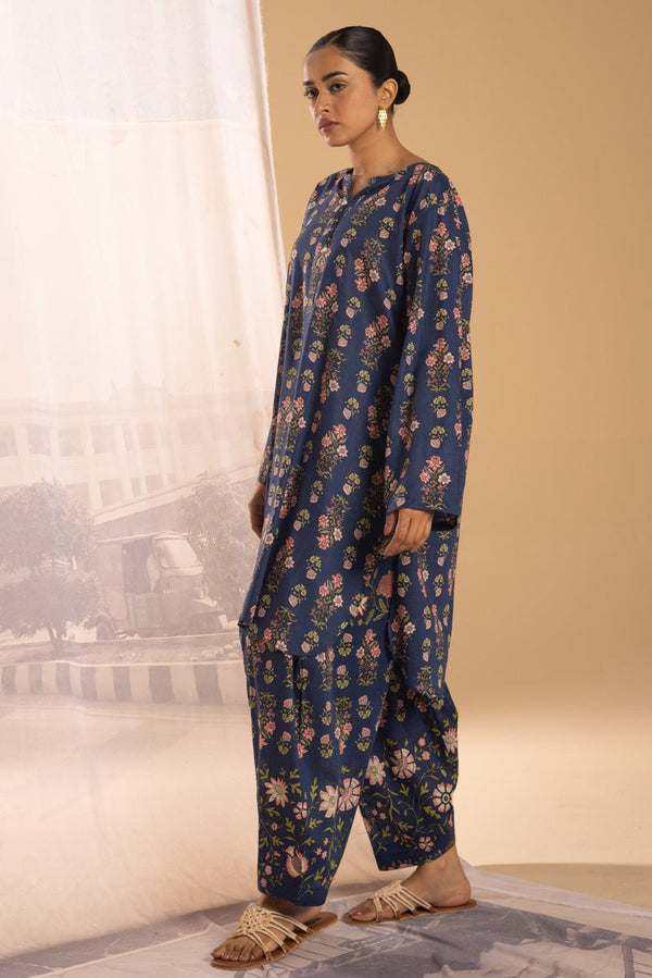 Block Petal Tassel Set