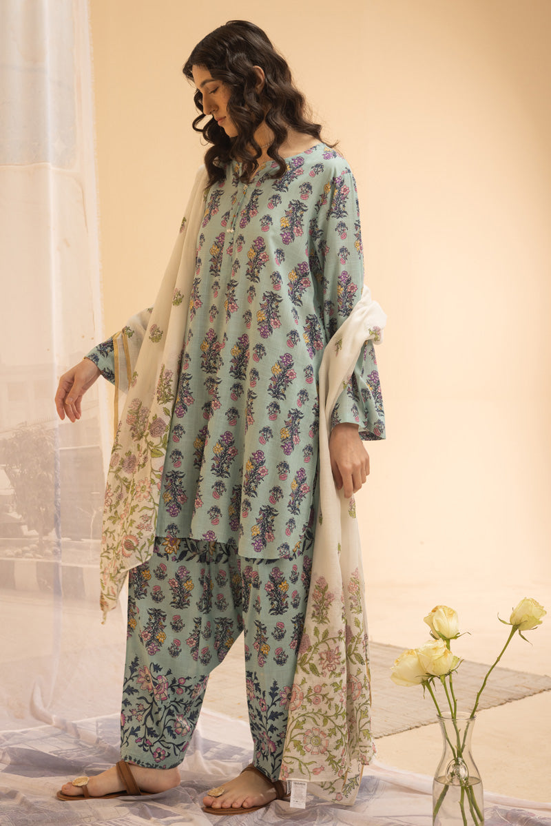 Block Petal Tassel Set