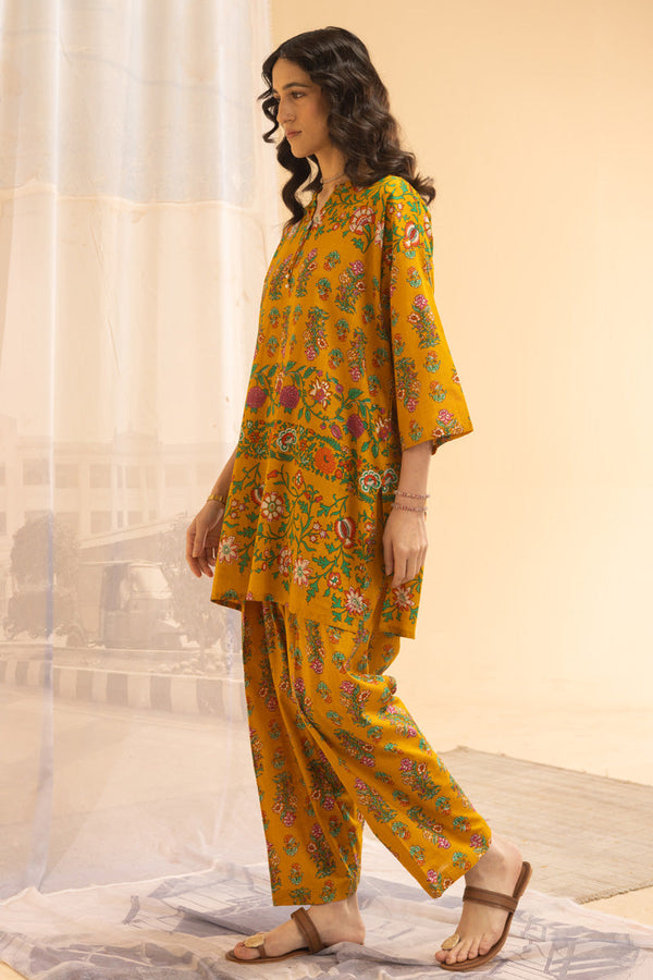 Floral Ease Tassel Set