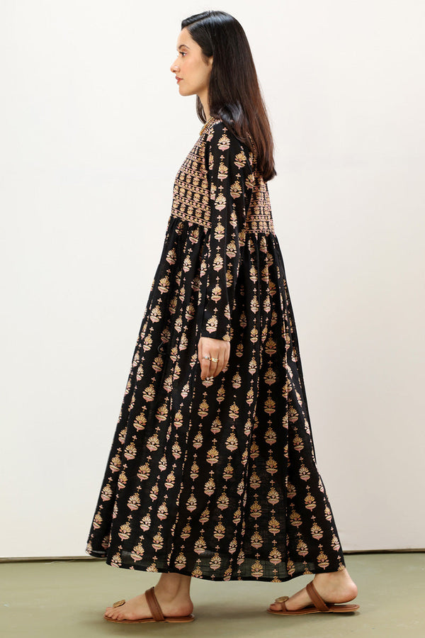 The Inlay Whisper Dress