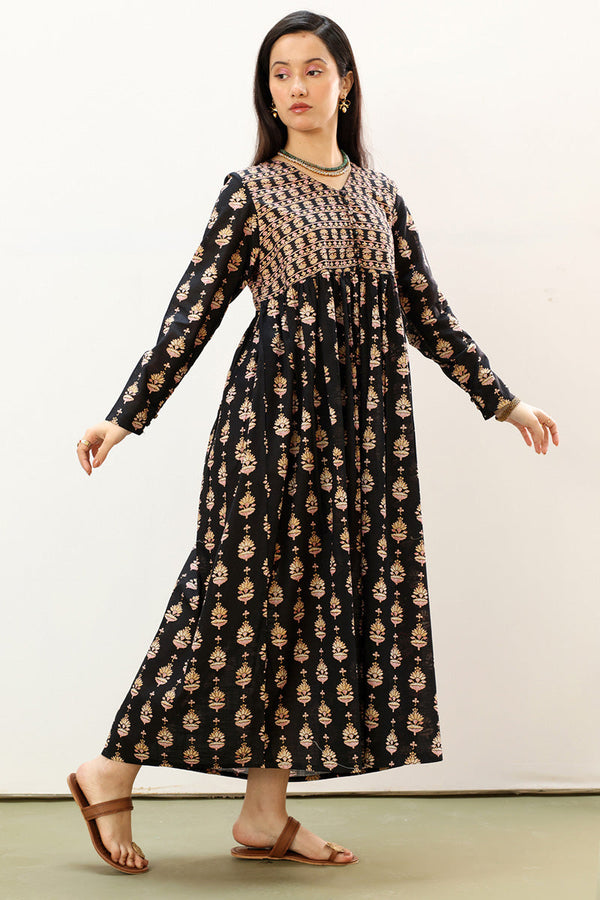 The Inlay Whisper Dress