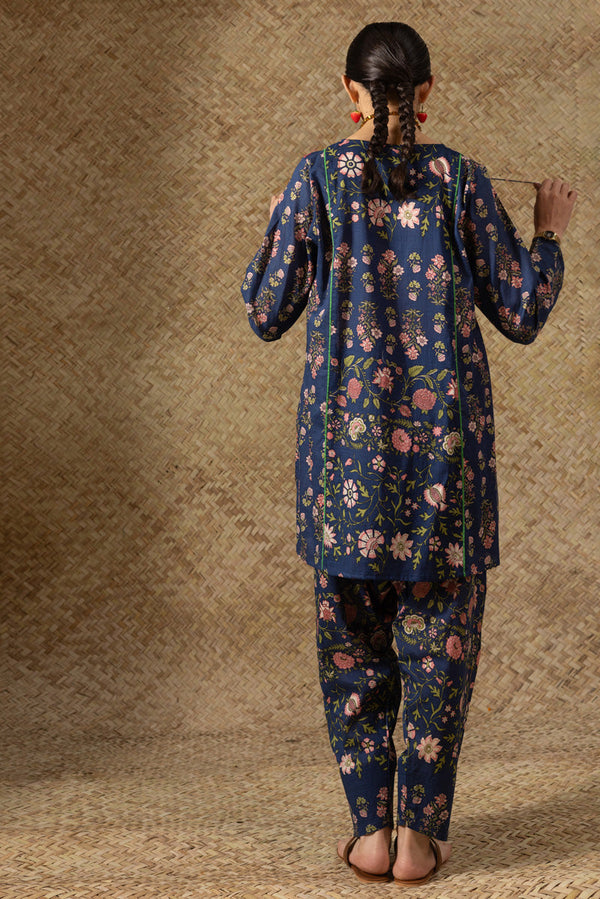 Bloomline Tassel Set