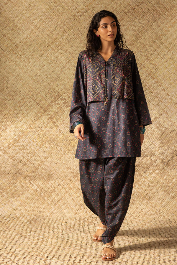 Chunari Beats 3-Piece Koti Set