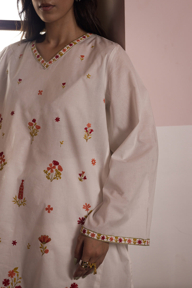 Threaded Grace Kurti