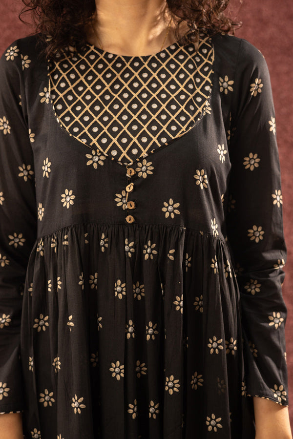 Naqsh Nur Flared Dress