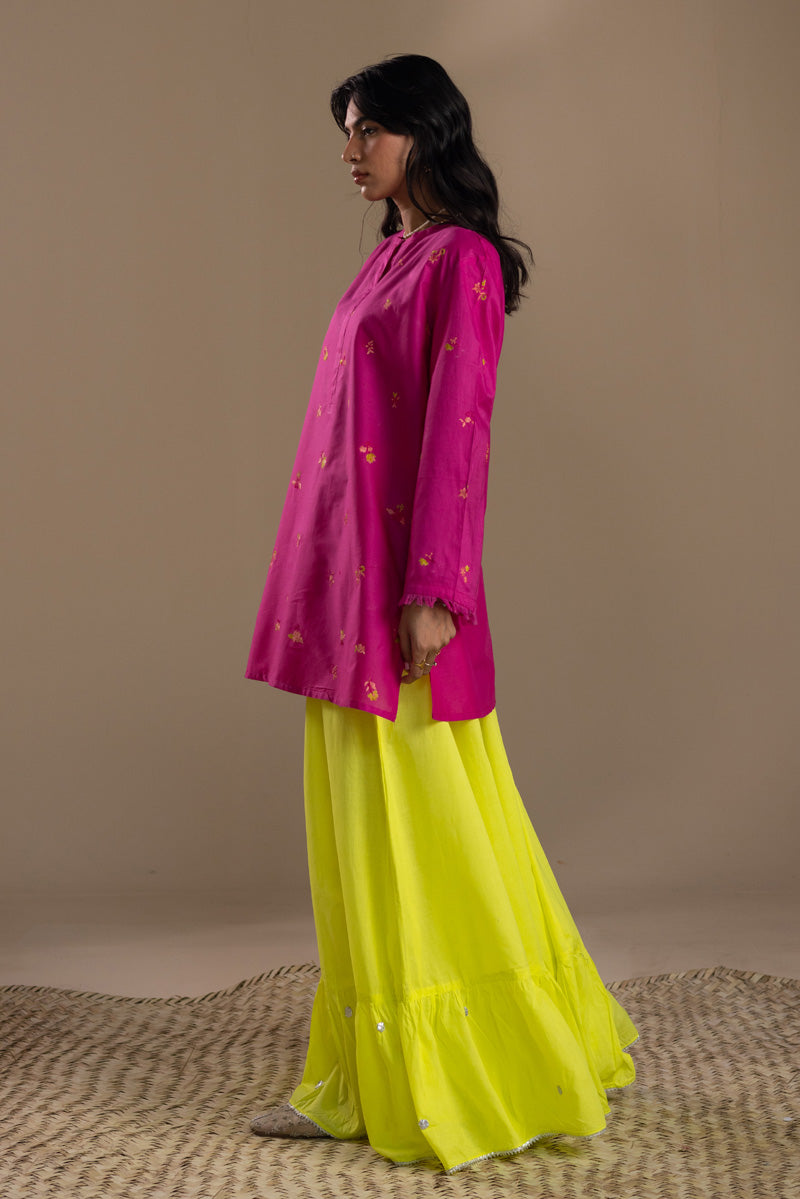 Minimal Embroidered Kurti