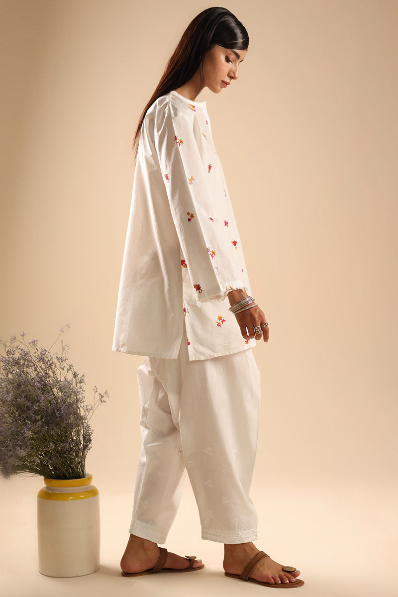 Minimal Embroidered Kurti