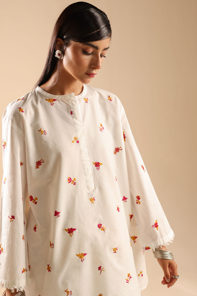 Minimal Embroidered Kurti