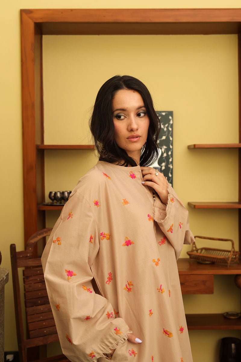 Phool Embroidered Kurti