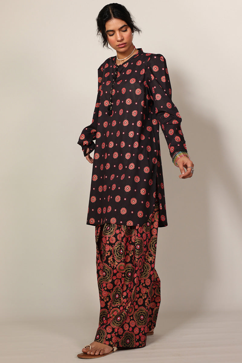 Flora Muse Tassel Set