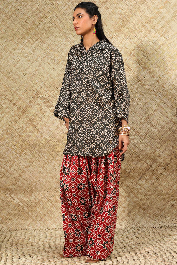 Rang Patola Farshi set