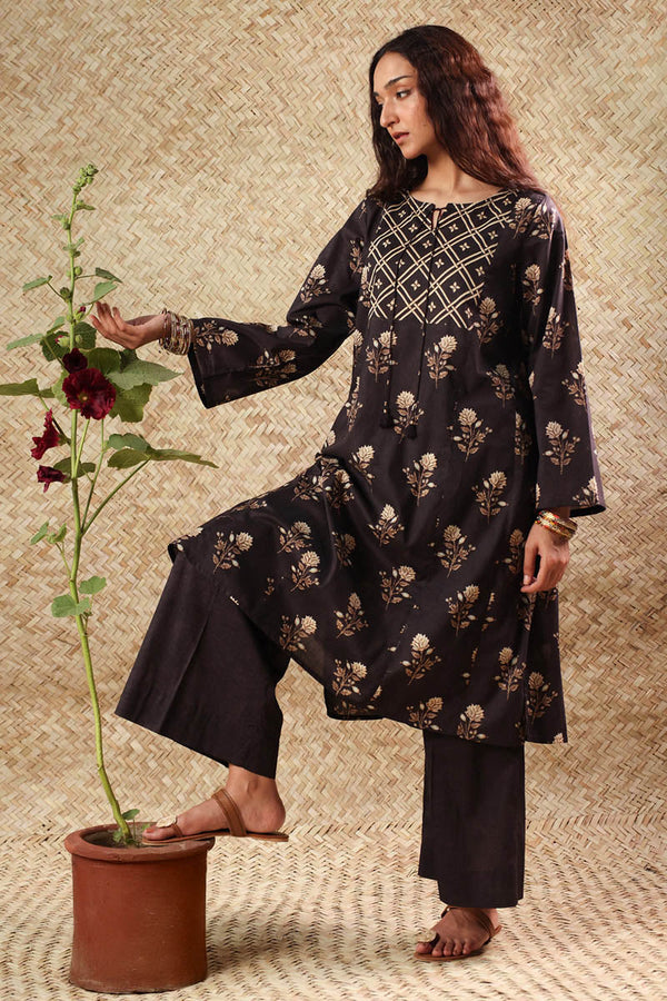 Zari Bloom Tassel Set