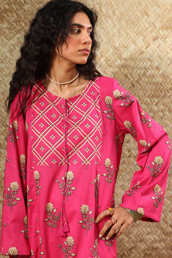 Zari Bloom Tassel Set