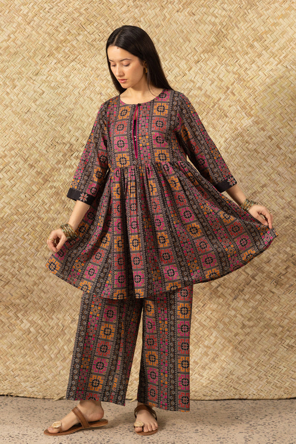 Stitch Mosaic Flared Set