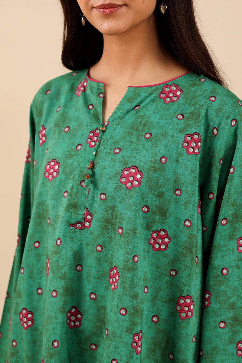 Sheehsakari Tassel Set