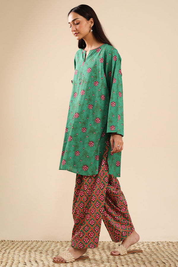 Sheehsakari Tassel Set