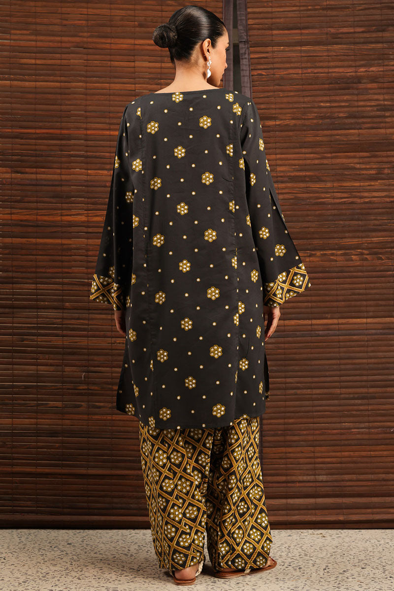 Sheehsakari Tassel Set