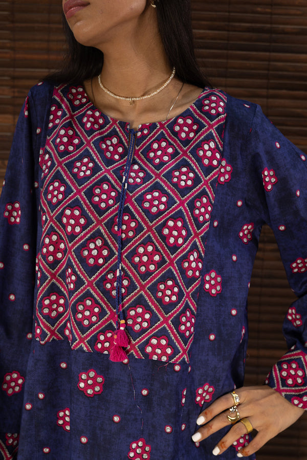 Sheehsakari Tassel Set