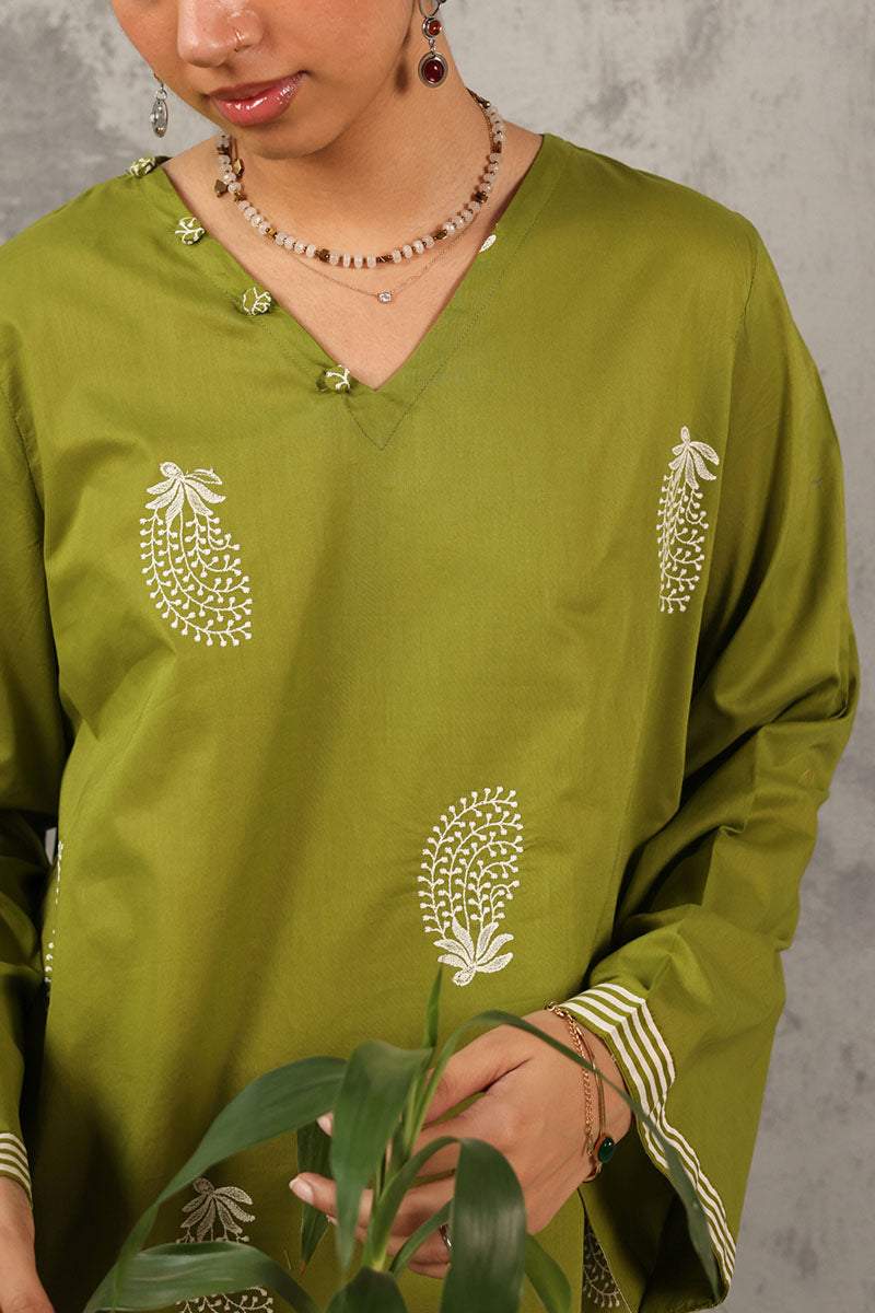Embroidered Regal Line Shirt