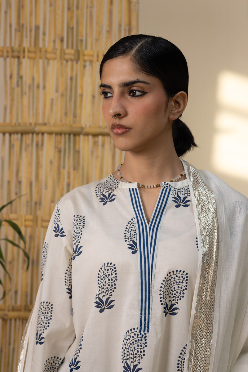 Regal Paisley Printed Set