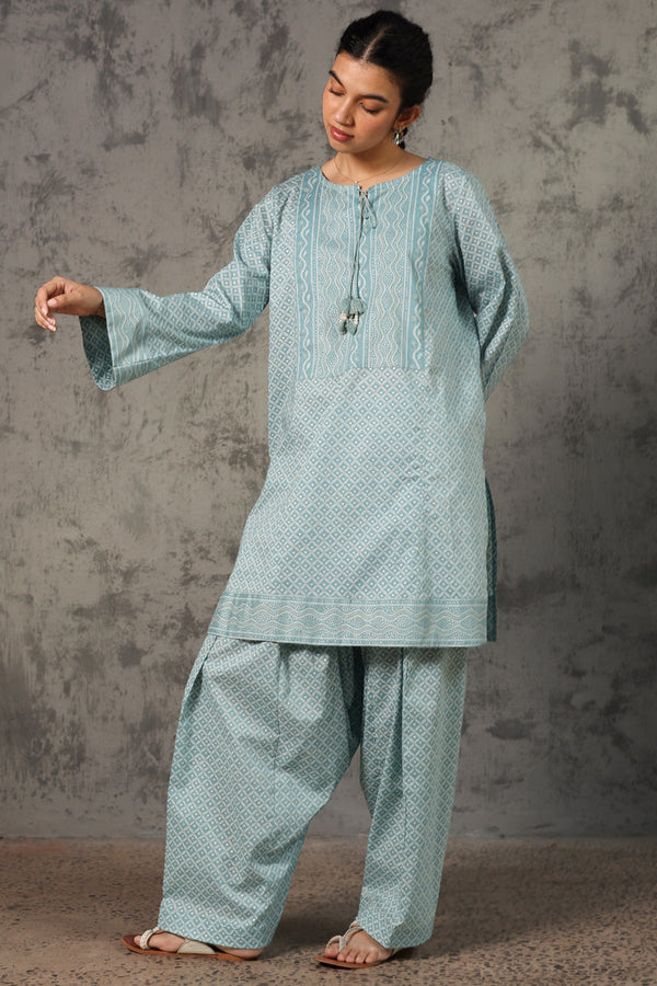 Shadow Stitch Tassel set