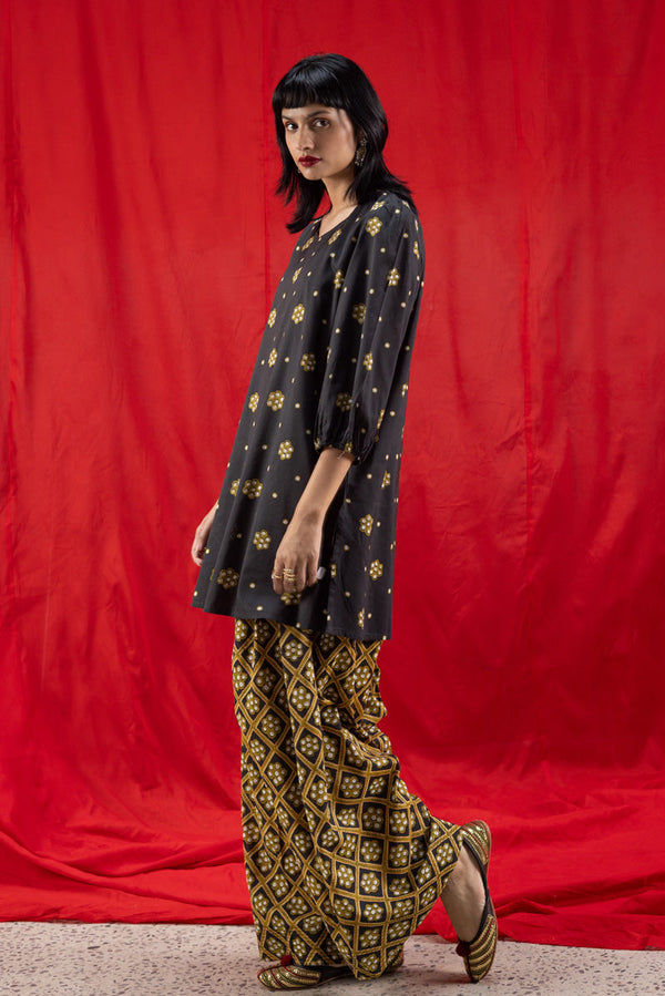 Sheehsakari Farshi Set